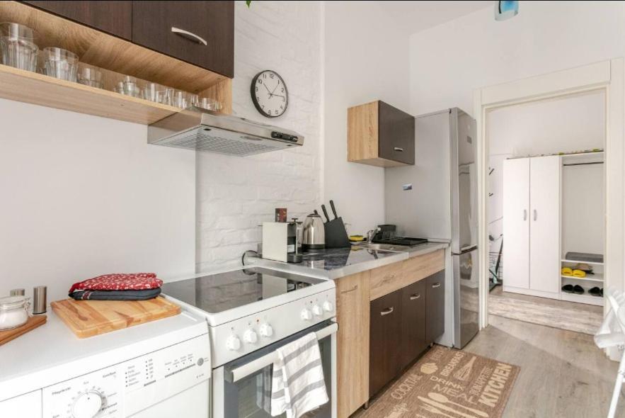 Avalavanda Slavija Apartment *